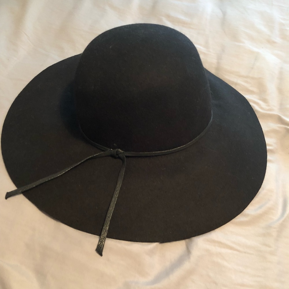 🌺5/$25🌺 Black floppy hat